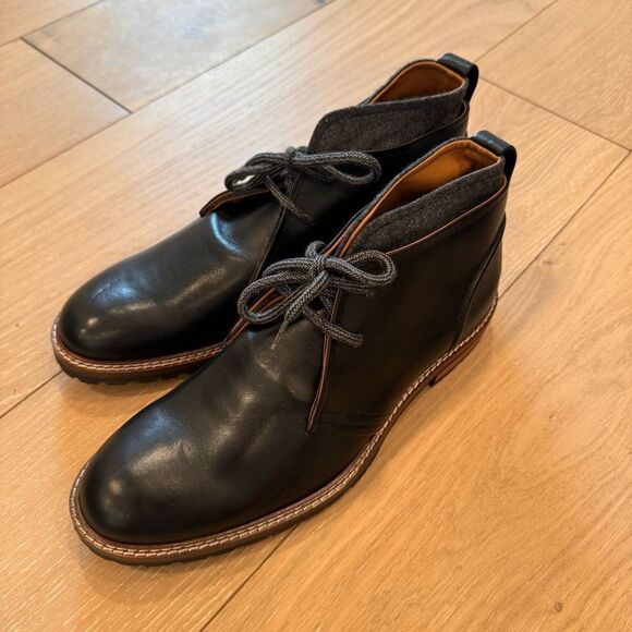 ON WHITE MEN
Larrado Black - Picture 6 of 12